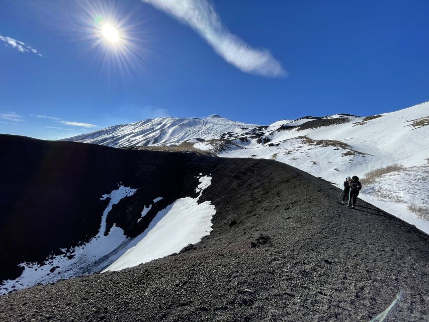 Mount Etna: Craters of the 2002 Eruption Trekking Experience - Meeting at Chiosco Bar Mareneve: don’t confuse the parking areas
