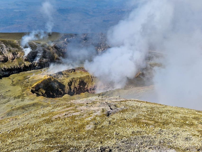 Mount Etna: Hike to the top 3350mt from the North Side - Central Crater rim time: where the adrenaline comes from