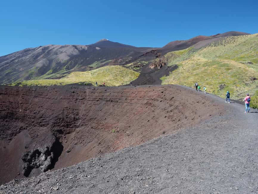 Mount Etna: North Upper Craters Guided Tour by 4x4 with Trek - Pizzi Deneri observatory area and the 15-minute promontory hike