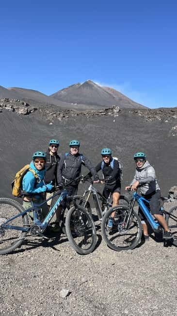 Mount Etna Summit E-Bike - The descent and the 2001 crater pass: keep it calm and controlled
