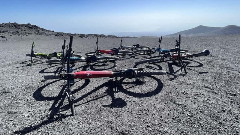 Mount Etna Summit E-Bike - What’s included (and what you’ll likely need to rent)