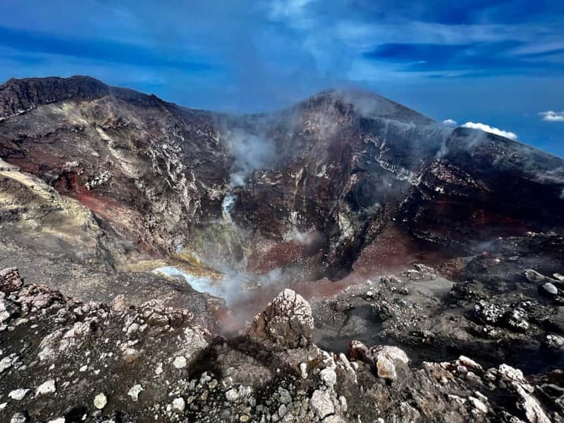 Mount Etna: Summit Trekking Tour - Trekking From Around 2,900 Meters Toward the Summit Area