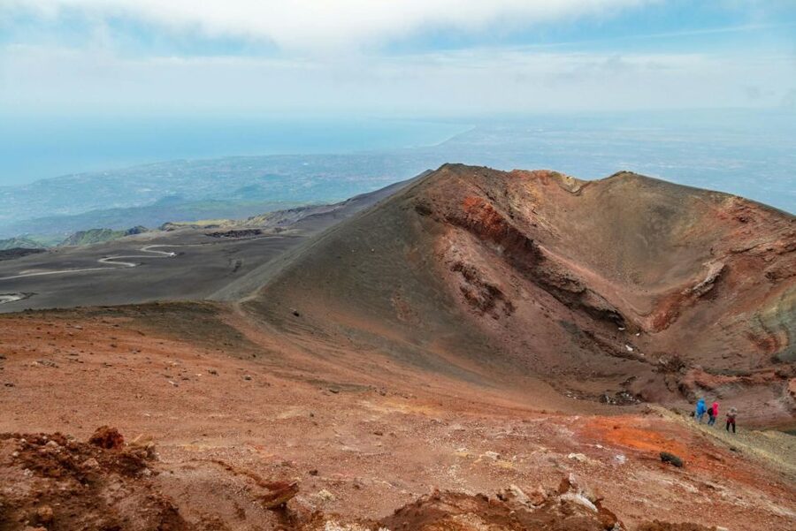 Mount Etna Tour to 1900m from Taormina - Your crater time: using the free hours wisely (and snack planning)