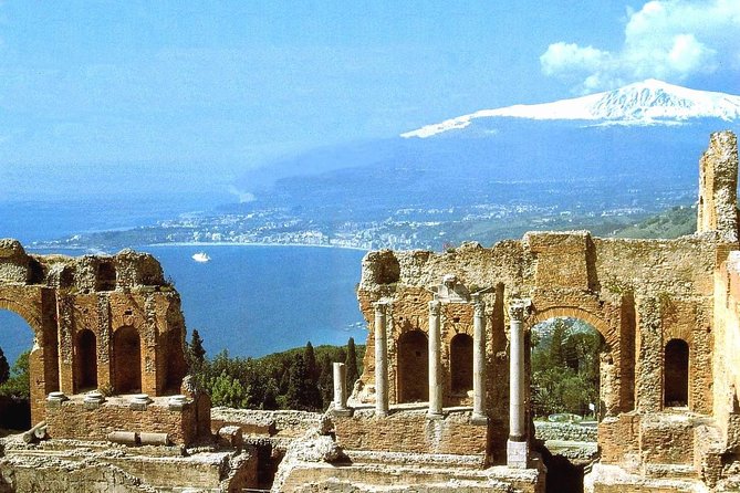 Mt. Etna and Taormina village full day tour from Catania - Taormina: Corso Umberto, Sea Views, and Time to Wander