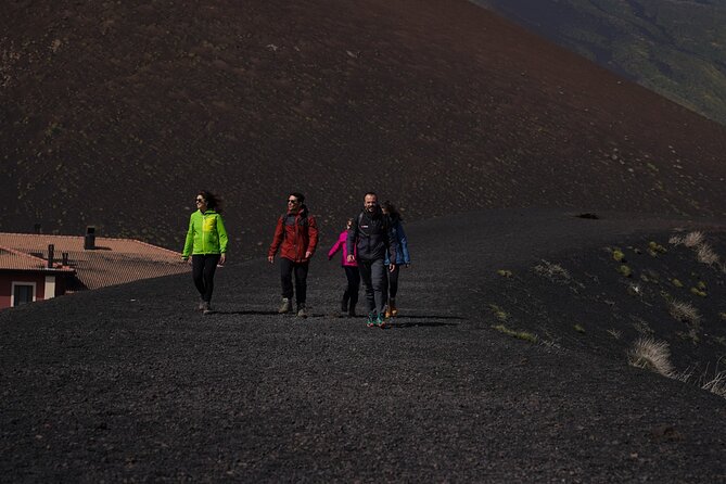 Mt. Etna trekking and Wine tasting - From Syracuse - Funivia dell’Etna and the 2,500 m decision