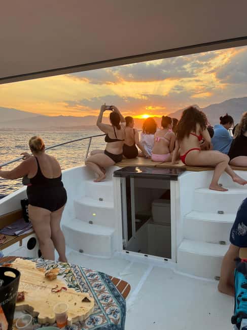 Naxos: Cruise on Isola Bella with swimming, fruit & prosecco - The value equation: is $49 worth it for 2 hours?