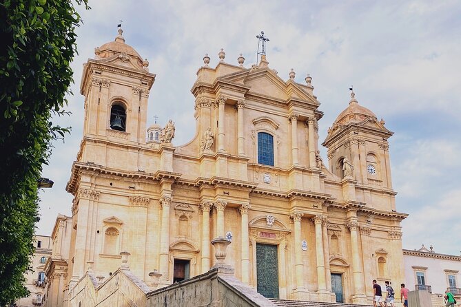 Noto Baroque Masterpieces: small-group tour (max 6 Guests) - Value and Practical Extras: A Town You Can Extend