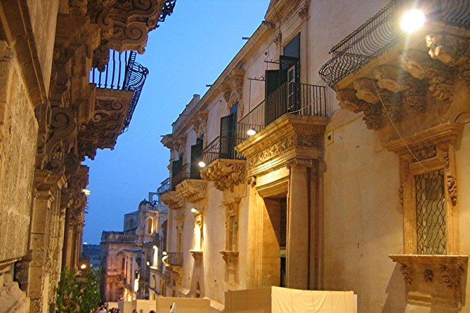 Noto Private Tour from Syracuse with sicilian "Arancino" - Food Breaks: Where Arancino and Cannoli Fit the Day