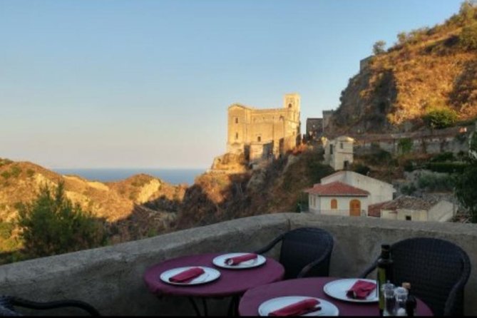 Package of 2 private tours in one day: Etna-Godfather with Lunch - Lunch in Savoca: local food with a view