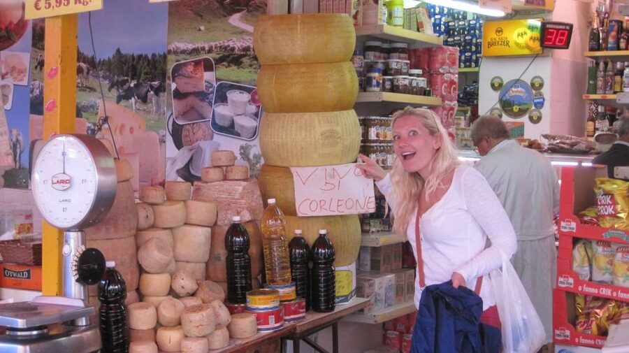 Palermo: 2-Hour Small Group Private Walking and Tasting Tour - Comfort, Pace, and What to Bring for Market Walking