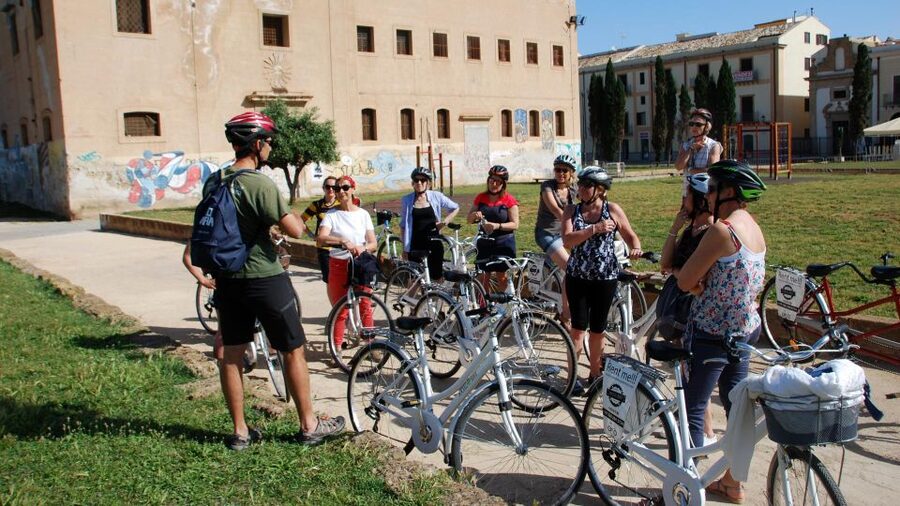 Palermo: Anti-mafia Bike Tour - Rolling Through Old Palermo and Past the Harbor Docks