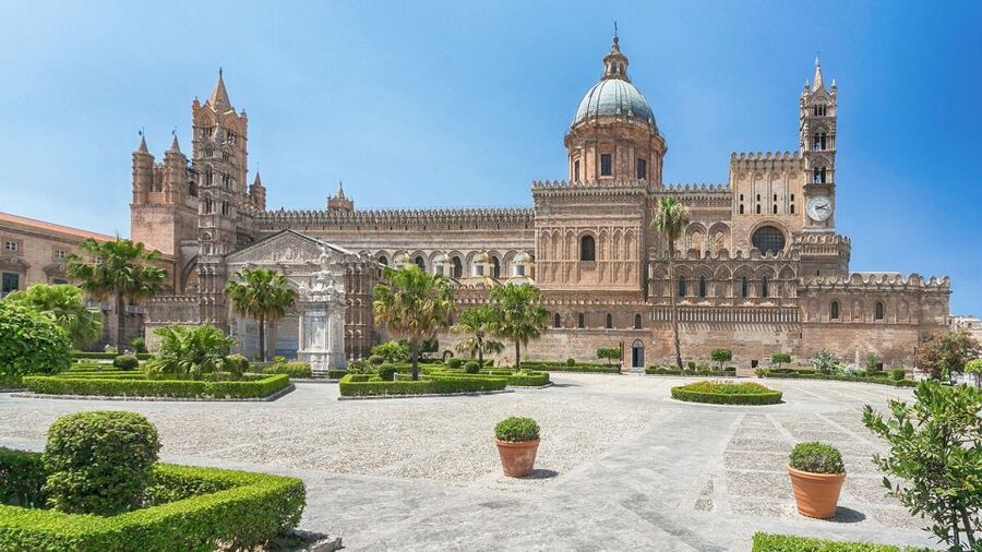 Palermo Audioguide - TravelMate app for your smartphone - 31 Audio Stops in 95 Minutes: Your Palermo Route, Chapter by Chapter