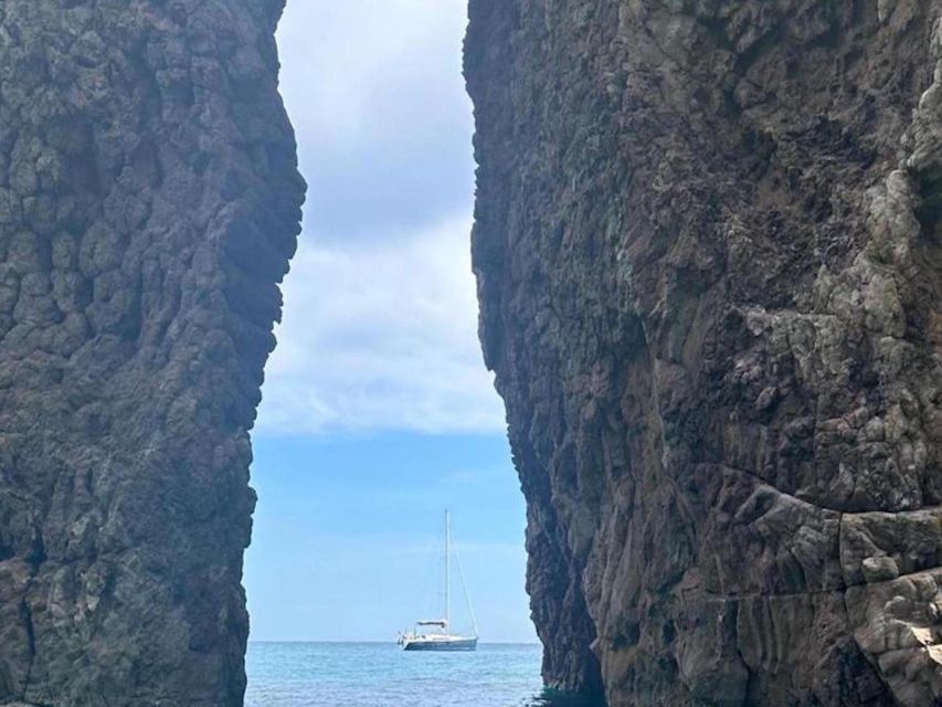 Palermo: boat tour with drinks and fresh fruit on board - Price and value: is $95 worth it?