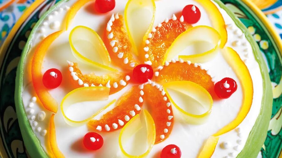 Palermo: Cannolo & Cassata MasterClass - Cassata in a symbol-cake spotlight: ricotta cream and dessert artistry