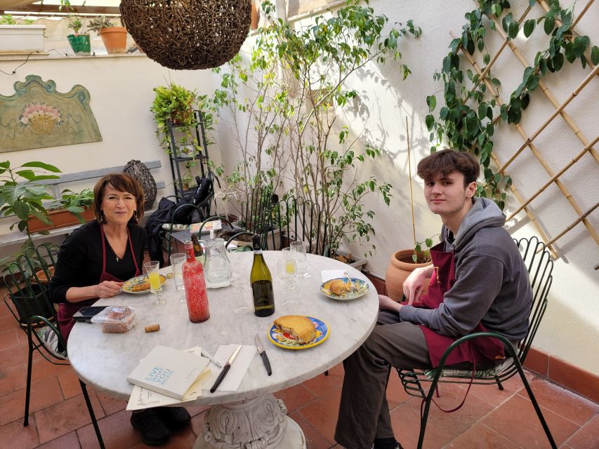 Palermo: Cooking and Limoncello Class - The welcome glass: white wine before the cooking starts