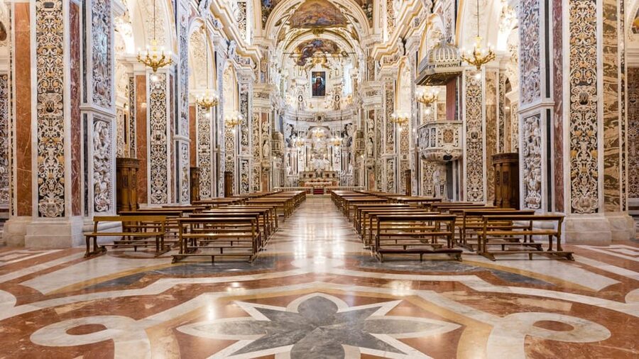 Palermo: custom tour with a local expert - Main monuments and cathedrals: seeing the big stuff with context