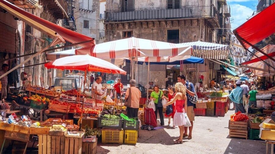 Palermo: custom tour with a local expert - Myths, legends, and multicultural Palermo in plain language