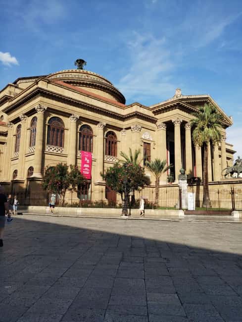 Palermo Essentials - Palermo today: what the guide brings into the present