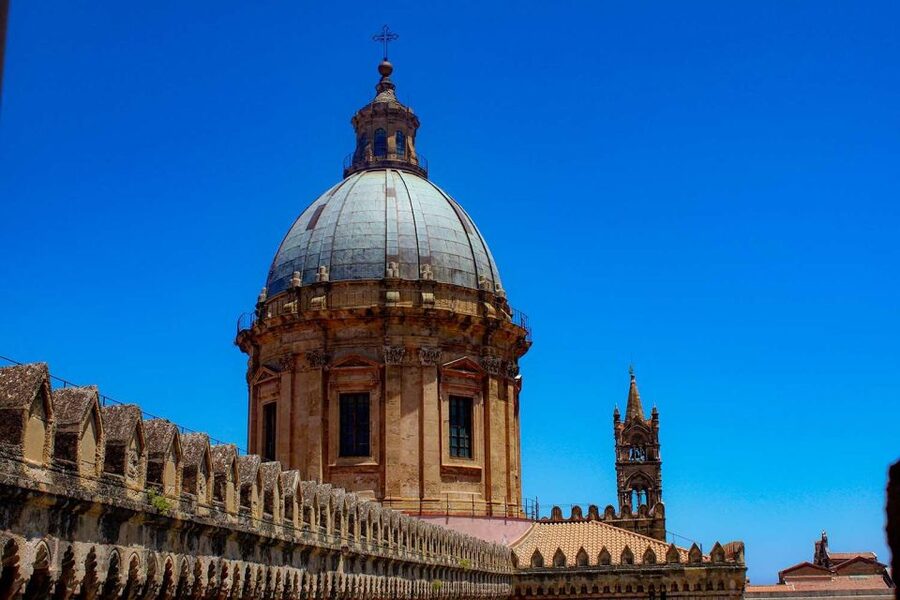 Palermo: Exclusive Private Walking Tour by Palermo Wonders - Stop 1: Teatro Massimo photo stop (15 minutes)