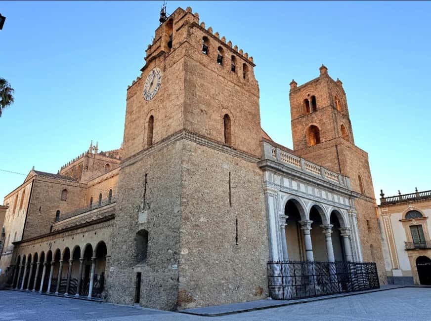 Palermo Experience: Monreale, Catacombe e Mondello con Cibo - From Teatro Massimo to Monreale: a tight, worthwhile loop