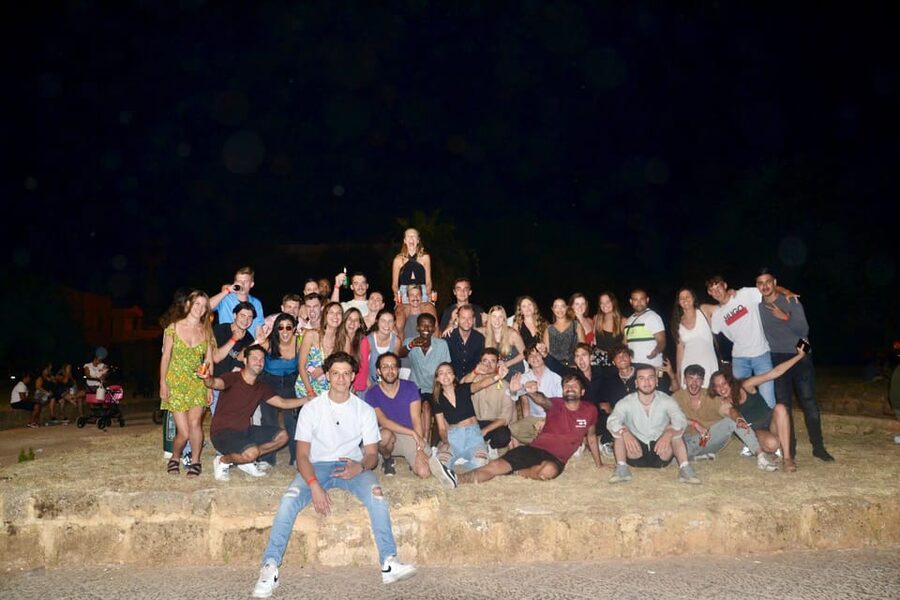 Palermo: Guided Bar Crawl with Shots and Discounts on Drinks - Who This Pub Crawl Suits Best