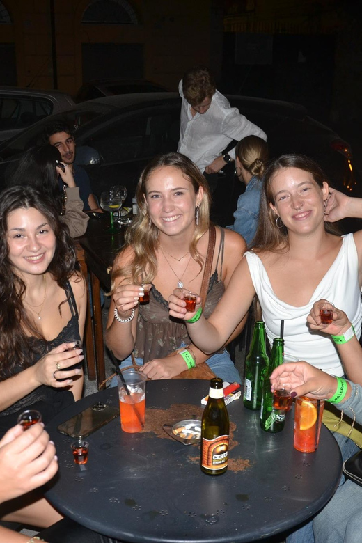 Palermo: Guided Bar Crawl with Shots and Discounts on Drinks - The 5-Bar Plan: Music, Energy, and a Nice Pace