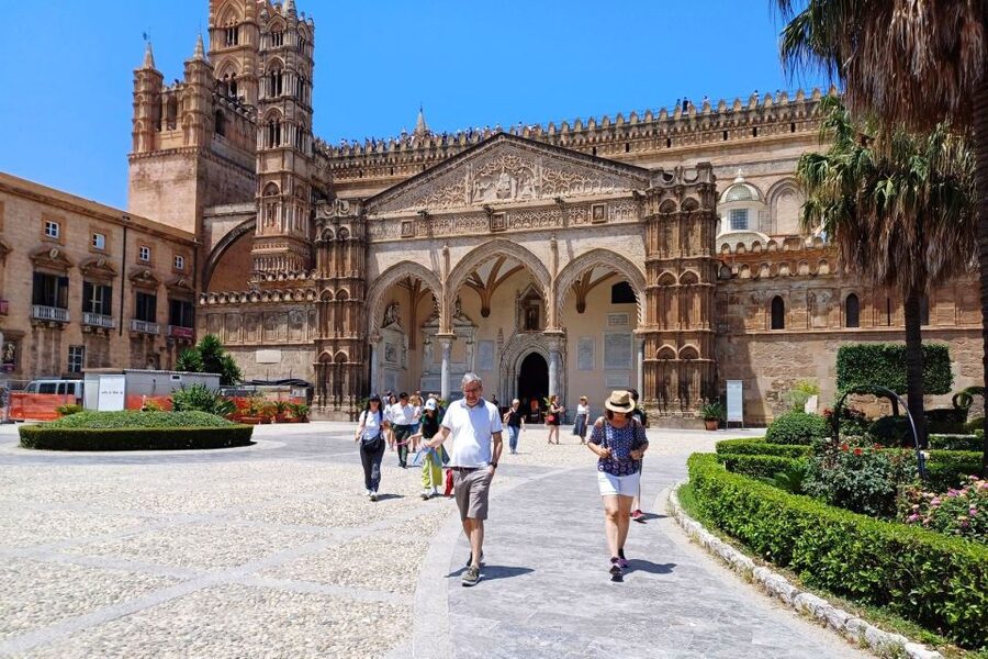 Palermo in 2 ore Monumenti principali e Mercati storici - Price and Value: What $23 Buys in Two Hours