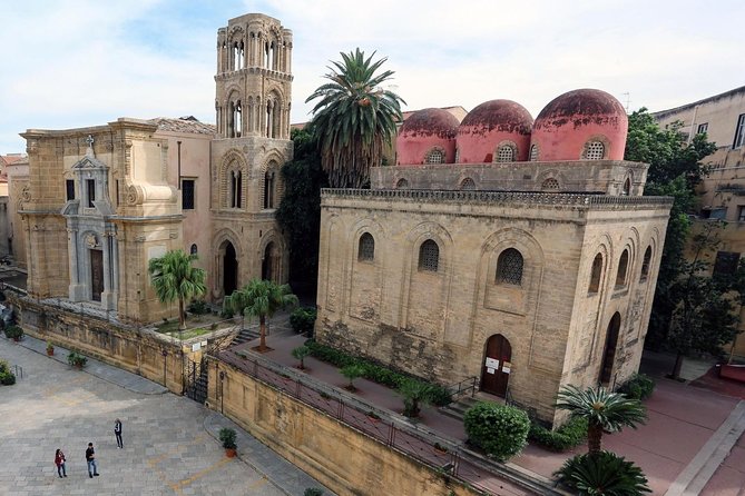 Palermo in 4 hours: private tour for cruise passengers - Quattro Canti and Piazza Pretoria: your best corner-photo payoff