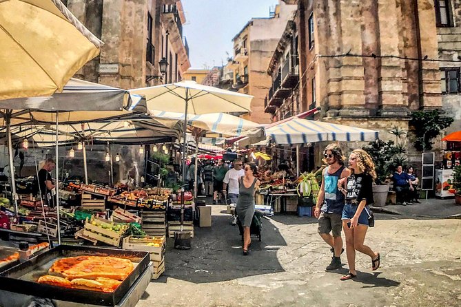 Palermo No Mafia walking tour: discover the Anti-mafia culture in Sicily - The Old Open-Air Market: Where Extortion Meets Everyday Shopping