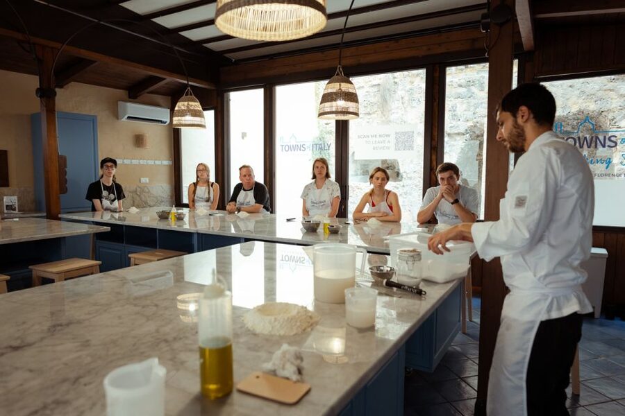 Palermo: Pizza and Gelato Cooking Class with Dinner and Wine - The smart break time: wine for adults and gelato demo for all