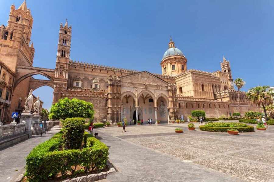 Palermo Recorded Walking Tour with Local Expert - Via Maqueda and the Finish Near Piazza Ruggero Settimo