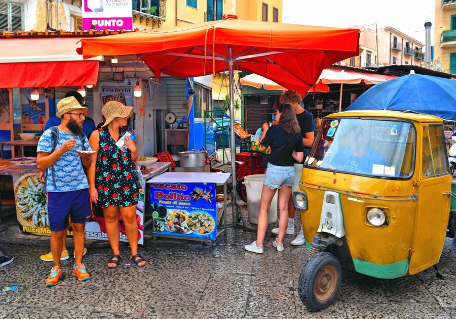 Palermo Sicilian Street Food Tour: Small Group with a Local - Drinks, pacing, and why you really should come hungry