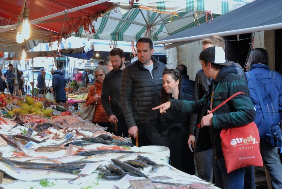 Palermo: Street Food and Local Market Tasting Tour - Drinks built around local habits: beer first, wine as the alternative