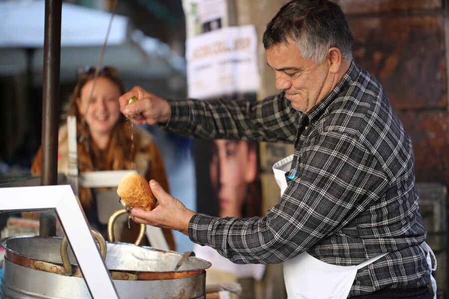 Palermo: Street Food and Local Market Tasting Tour - How much food you get really matters (you should plan to skip dinner)