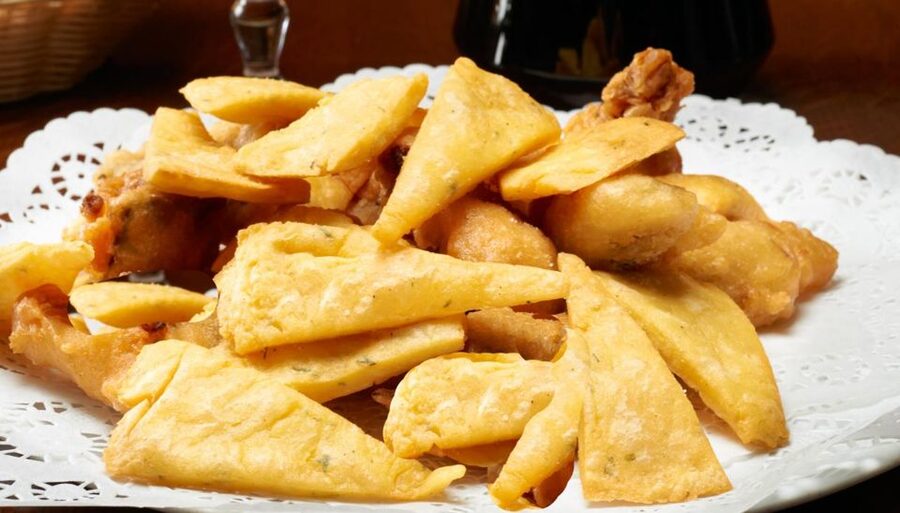 Palermo: Street Food Tour in Ballarò and Vucciria Markets - Small Cautions: Crowds, Timing, and What’s on the Menu