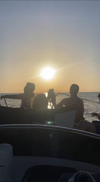 Palermo : Tour condiviso in barca con Aperitivo e Snorkeling - Stop-by-stop itinerary: what each part feels like
