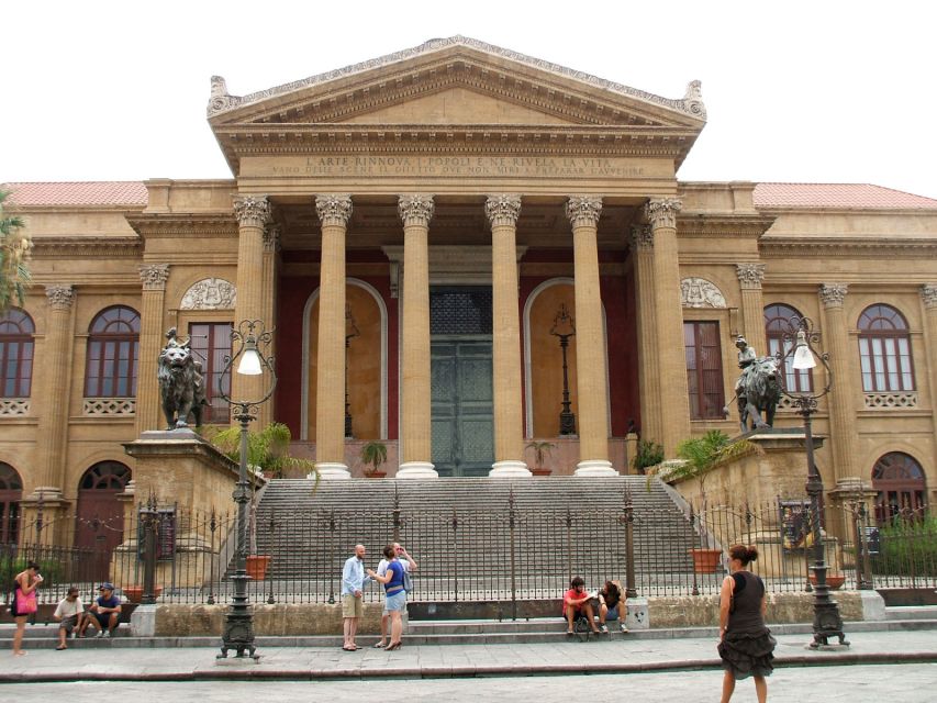 Palermo Tour: Magnificent Mixture Of Architectural Styles - Vucciria Open Market and the Walk Back to Piazza San Domenico