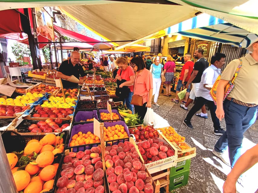 Palermo, tour tra monumenti unici e mercati colorati - Quattro Canti and Piazza Bellini: the best kind of finish