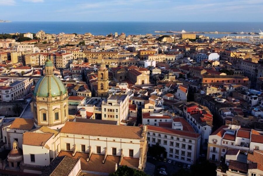 Palermo: Walking Tour of Historic Markets and Monuments - Entering Palermo’s Historic Core Without Getting Lost in It