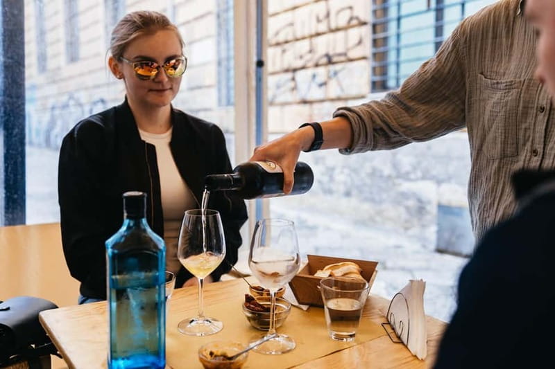 Palermo: Wine Tasting with Snacks at Bottega Monteleone - Dessert wine finish: sweet, measured, and easy to wrap up