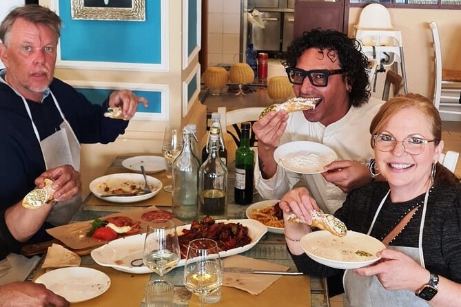 Pizza & Cannolo Making in Taormina by the Sea - 6:00 pm in Taormina: why this timing works