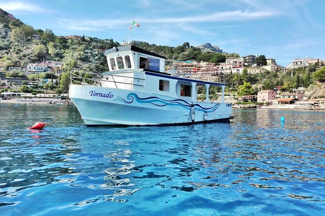 Private boat in Taormina and Isola Bella - A private boat day that makes Taormina feel reachable
