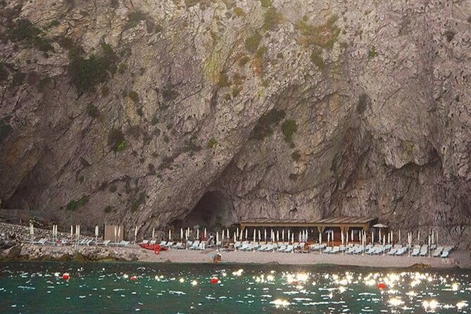 Private boat tour Giardini Naxos Taormina with platter and wine - White Lotus filming locations and Taormina’s recognizable corners