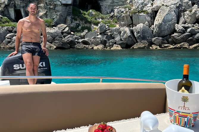 Private charter Egadi Islands - Price and logistics: does $844.76 per group make sense?