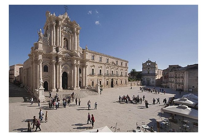 Private Day Tour to Syracuse and Noto - Guide quality: from Roberto to Janet