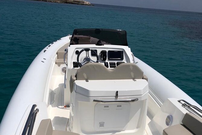 Private dinghy tour in San Vito lo Capo - Entering the Riserva Naturale dello Zingaro west coast by sea
