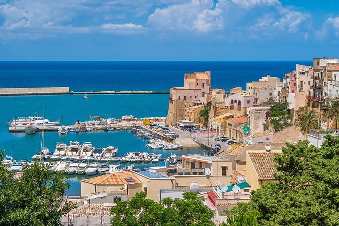 Private dinghy tour in San Vito lo Capo - Castellammare del Golfo village time: the break you’ll appreciate