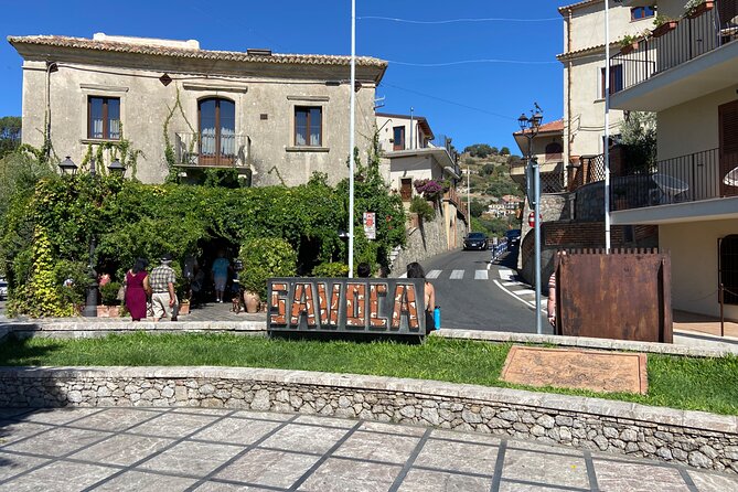 Private Godfather and Taormina Tour with Luxury Van - Luxury van pickup from Messina: easy start, less hassle