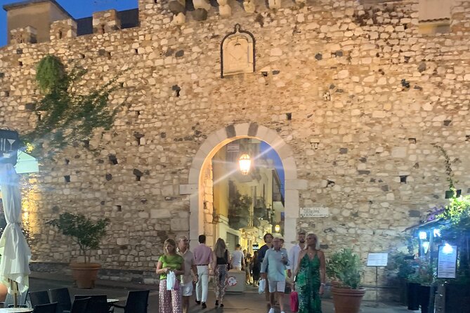 Private Tour Alcantara Gorges, Taormina and Messina. Departure Messina - Messina for 30 minutes: a quick city reset before you go