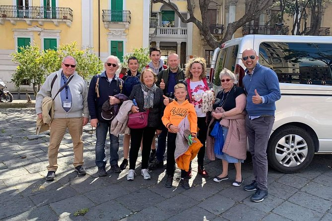 Private Tour Castelmola, Taormina and Messina. Departure from Messina - Taormina for two hours: enough time to wander, not just pose